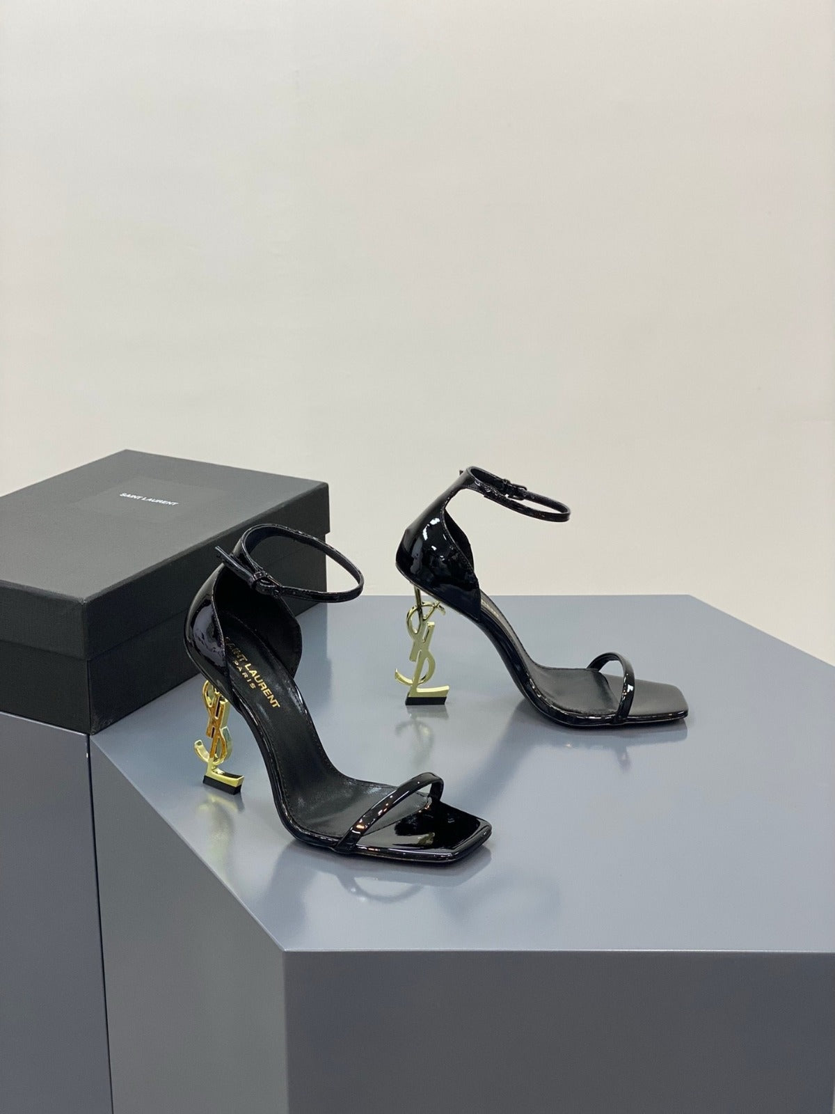 OPYUM SANDALS IN PATENT LEATHER